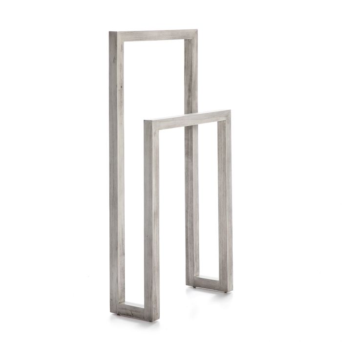 Toallero nórdico en madera gris velado.