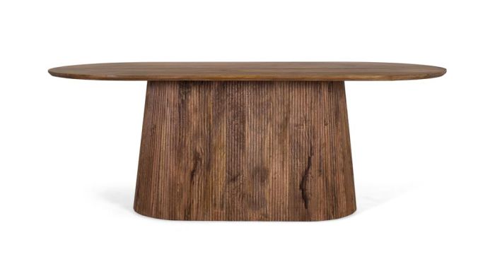 Mesa comedor vintage ovalada