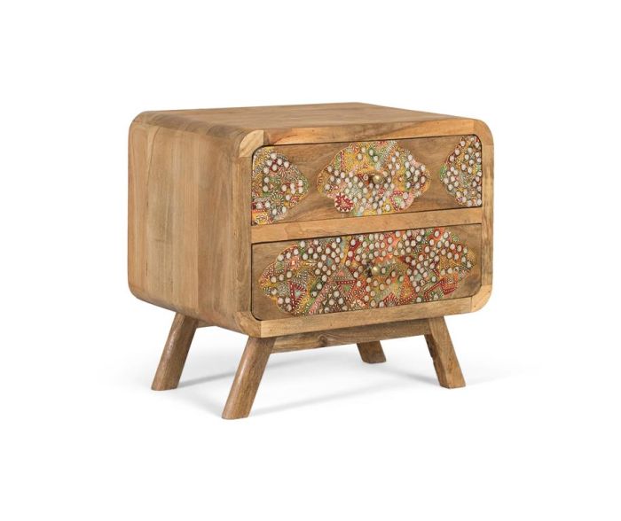 Mesita de noche estilo étnico en madera de mango natural con incrustaciones multicolor.