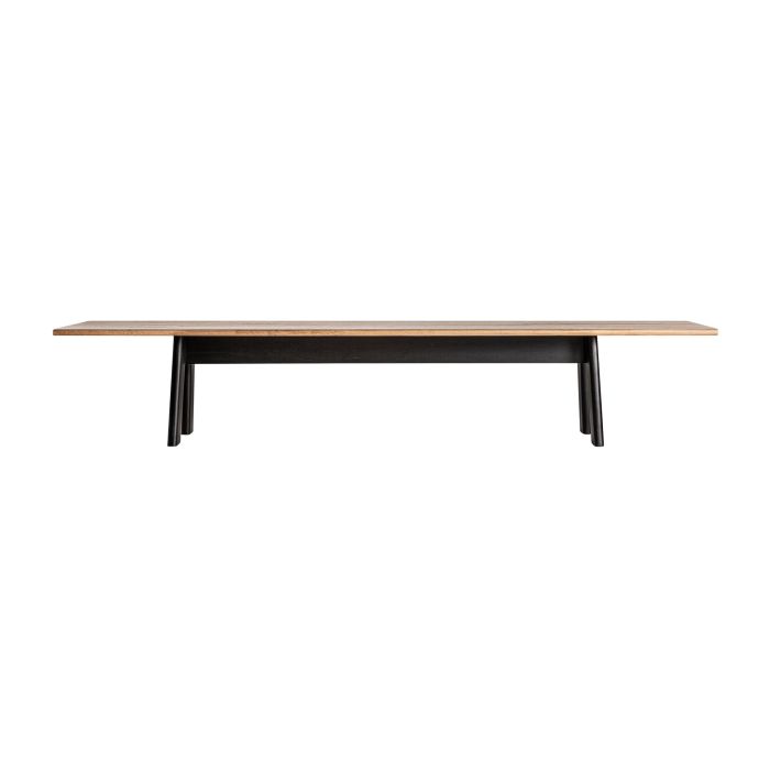 Mesa de comedor en madera de mango marrón y madera de roble negro.