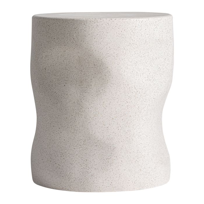 Mesa auxiliar en terrazo blanco roto de Vical.