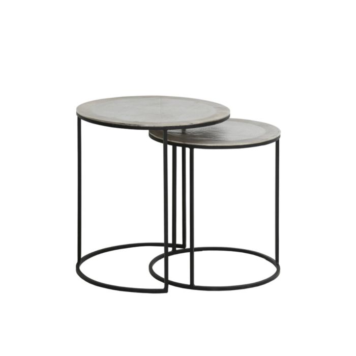 Set de 2 mesas auxiliares industrial moderno en metal plateado.