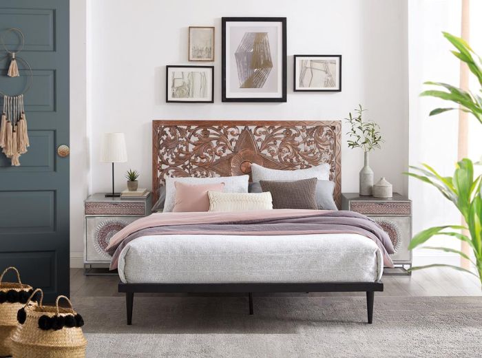 Mesita De Noche Oriental Madera Gris Detalles Tallados A Mano