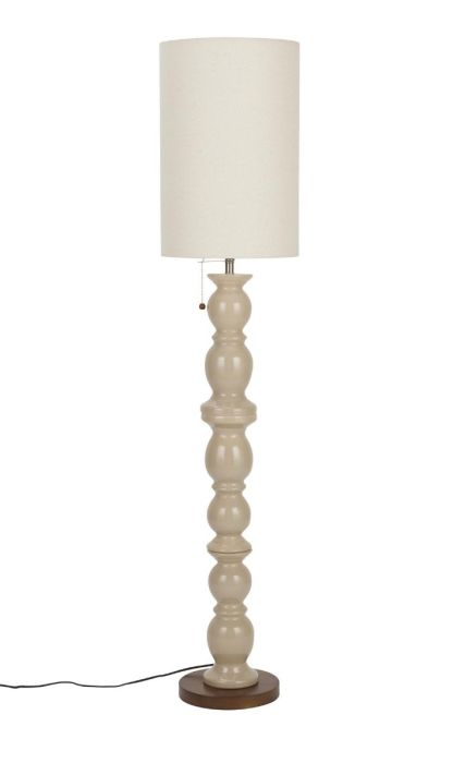 Lámpara de pié mid-century en cerámica beige y base de madera nogal.