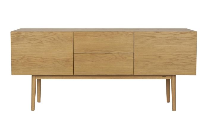 Aparador nórdico en madera de roble natural.