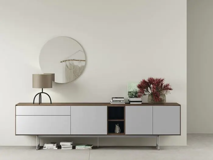 Aparador 3 Puertas 2 Cajones Laminado Liso, 275'6 Cm