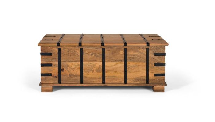 Mesa baúl ruse