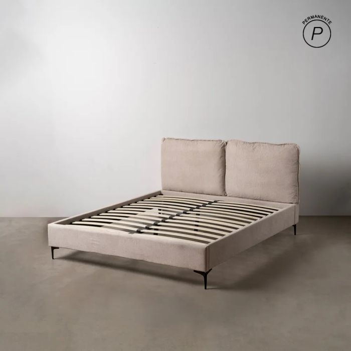 Cama en madera tapizada en tejido beige 163 cm