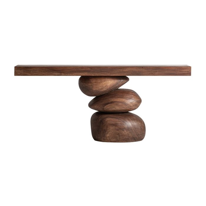 Consola en madera de suar marrón formada por volúmenes orgánicos.