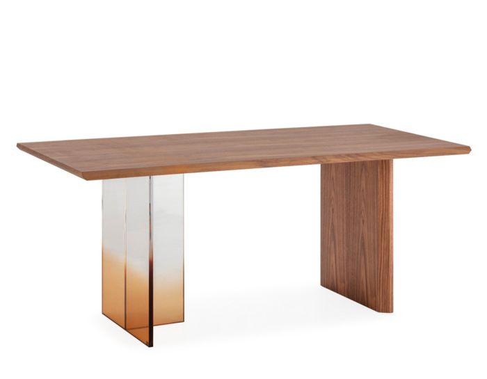 Mesa de comedor moderna en madera nogal y acrílico transparente ahumado.