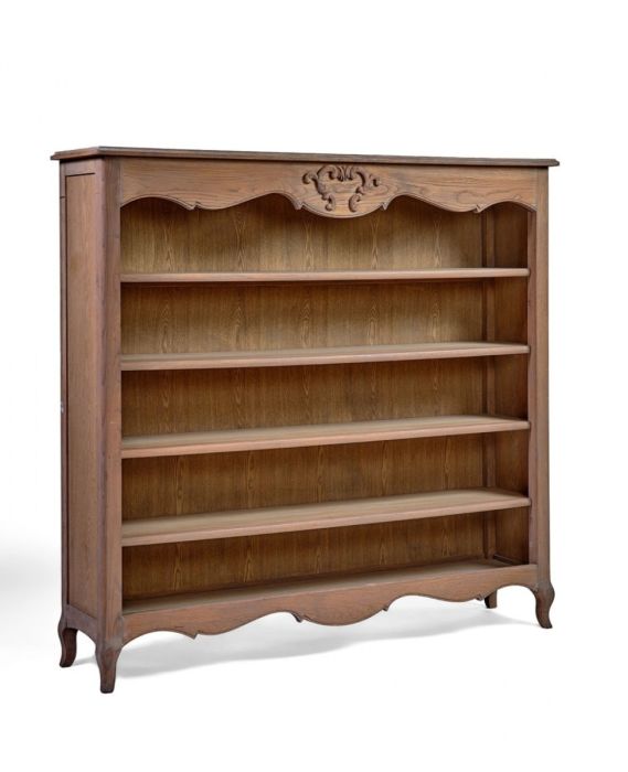 Librería clásica en madera de roble natural.