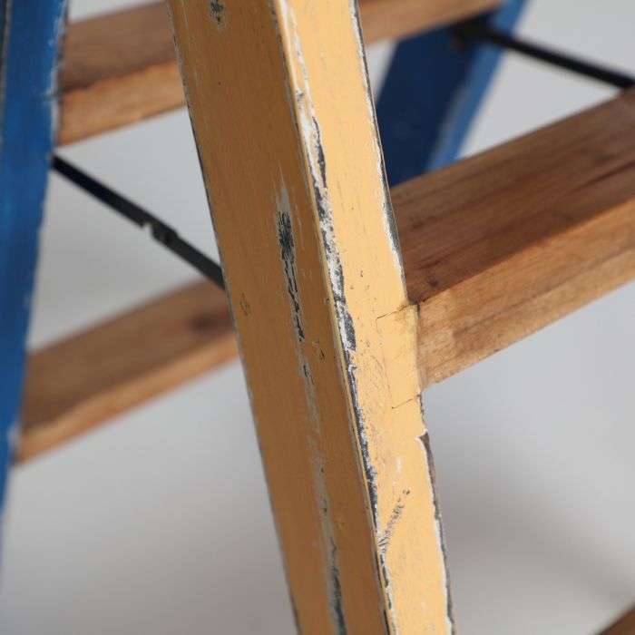 Escalera Madera de Mahogany Natural/Azul Marino, 57 Cm