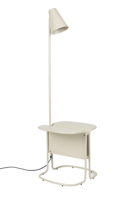 Lámpara de pie en hierro beige con mesa auxiliar.