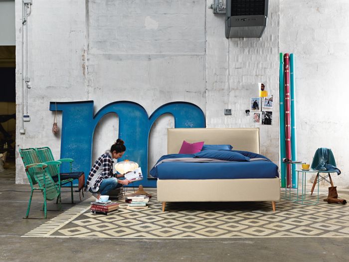 Cama Atemporal Tapizada Beige