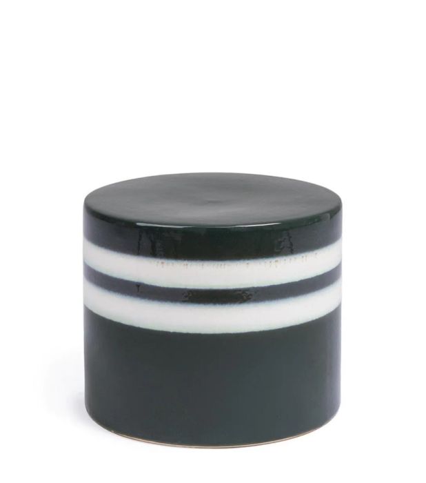 Mesa auxiliar contemporánea en cerámica esmaltada verde y blanca.