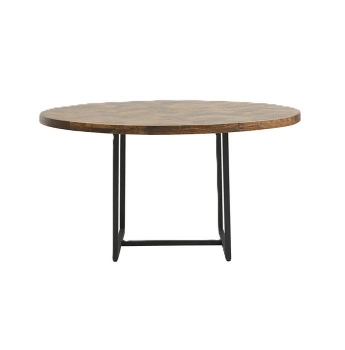 Mesa de comedor industrial moderna con sobre de madera de mango marrón y patas de metal negro.