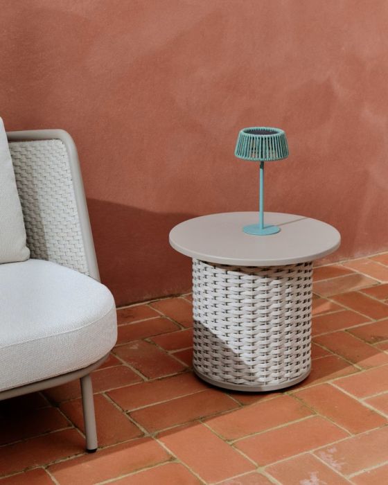 Mesa auxiliar de exterior en cuerda y sobre de aluminio color topo 50 cm