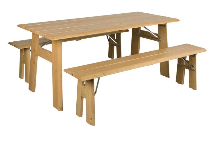Set mesa de comedor exterior nórdico en madera contrachapada natural.