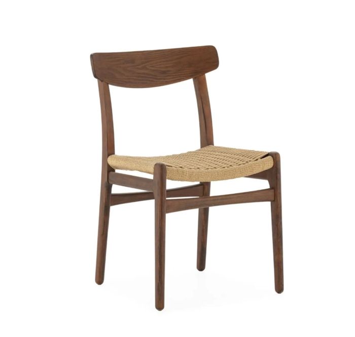 Silla tropical en madera de haya nogal trenzada en cuerda de papel natural.