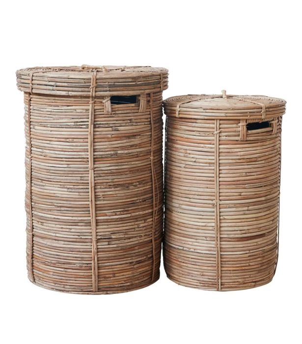 Juego de 2 cestas en ratán natural.