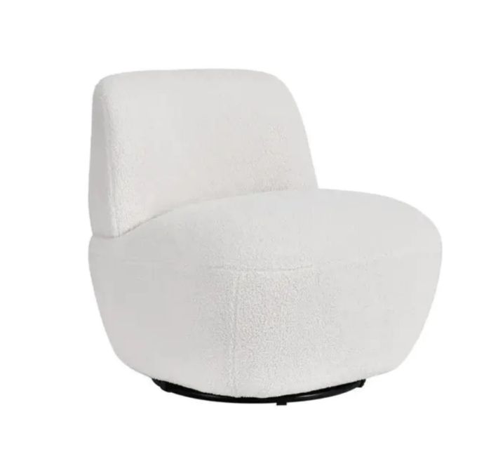 Sillón moderno contrachapado tapizado en tejido blanco.