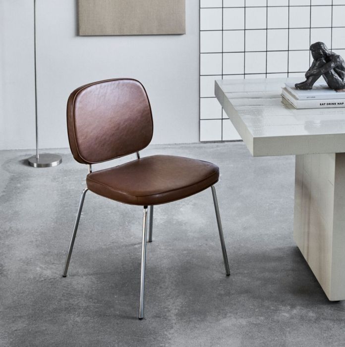 Silla en piel sintética coñac y estructura de acero cromado 56 cm