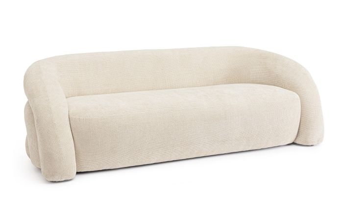 Sofá 3 plazas en madera contrachapada tapizado en tejido tono beige.