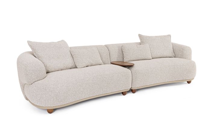 Sofá modular madera de pino tapizado gris claro, con cuero sintético beige y mesa auxiliar en madera de roble marrón y acero negro.