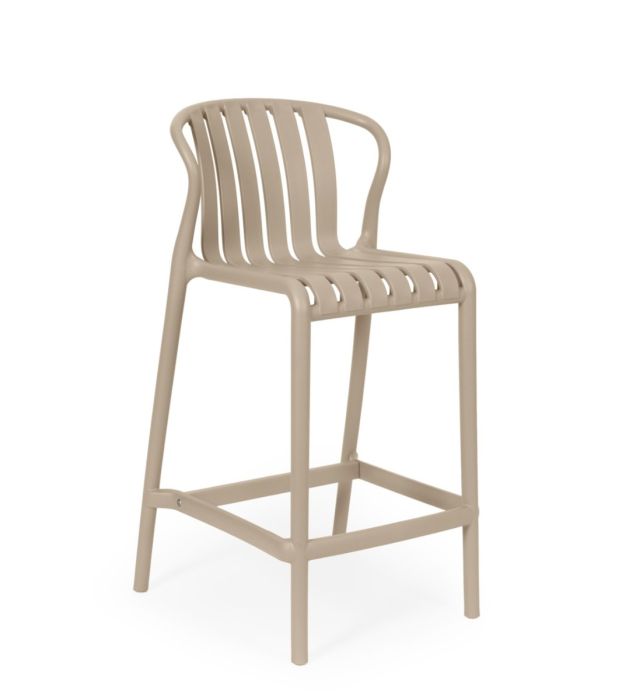 Taburete alto en polipropileno beige.