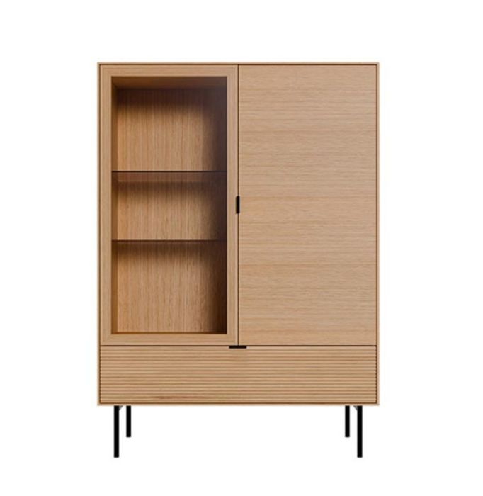 Vitrina en madera de roble natural y metal negro.