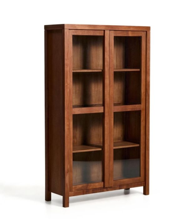 Vitrina en madera de acacia marrón y puertas de cristal.