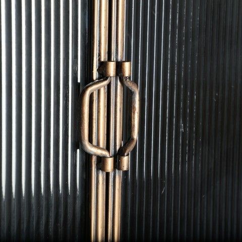 Vitrina Straw 2 Puertas Industrial Hierro Negro Oro, 85 Cm