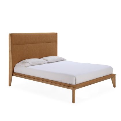 Cama nórdica moderna en madera natural tapizada en p.piel tono camel.