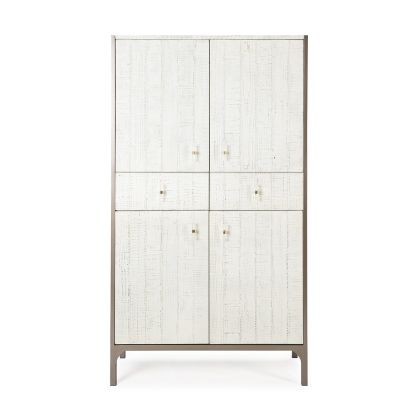 Aparador nórdico en madera blanca y detalles en metal marrón.