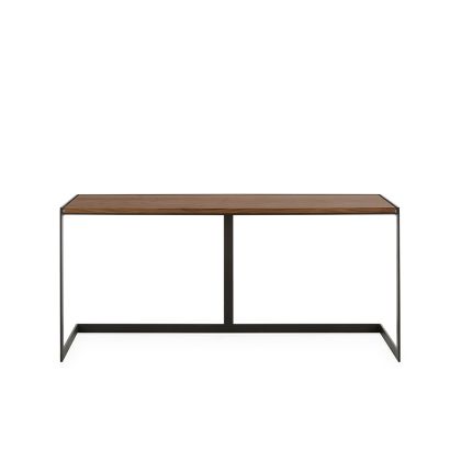Escritorio Estilo Industrial en Madera de Olmo nogal y Metal negro mate.