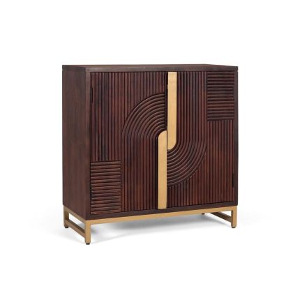 Aparador estilo art decó en madera de mango nogal con metal dorado.
