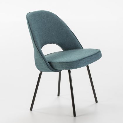 Silla Mid-Century Modern en Tela Azul y Metal Negro.