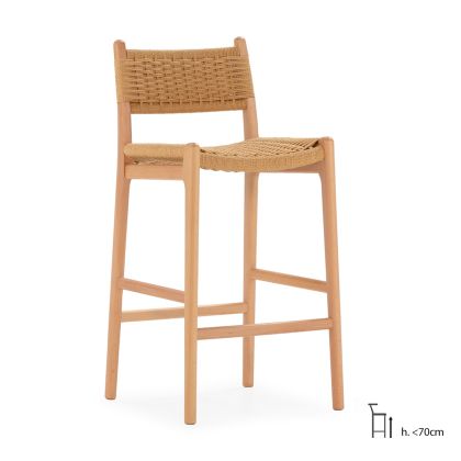 Taburete étnico en madera de haya y cuerda de papel natural.
