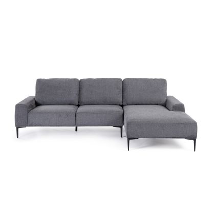 Sofá moderno en madera tapizada en tela gris oscuro con patas de acero en negro.