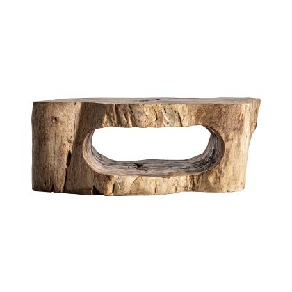 Mesa de centro tropical en madera de suar con acabado natural.