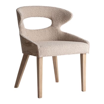 Silla en madera de fresno marrón claro tapizado en tejido beige.