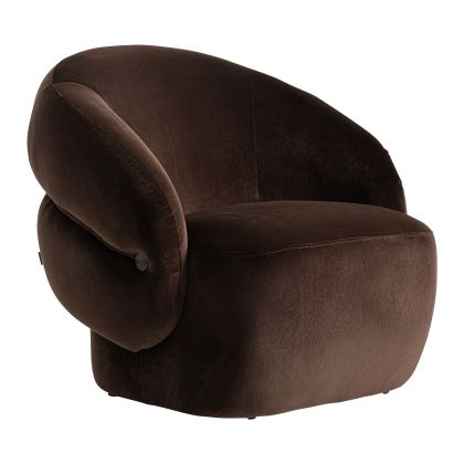 Sillón en madera de pino tapizada en terciopelo tono chocolate.