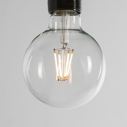 Light bulb 9.5x13.8 LED E27. 220V. 4W