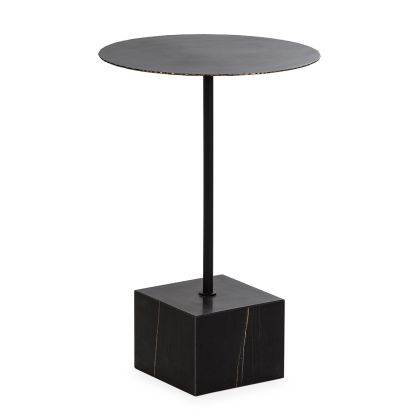 Mesa Auxiliar Lujosa en Metal Negro con Detalles en Dorado.