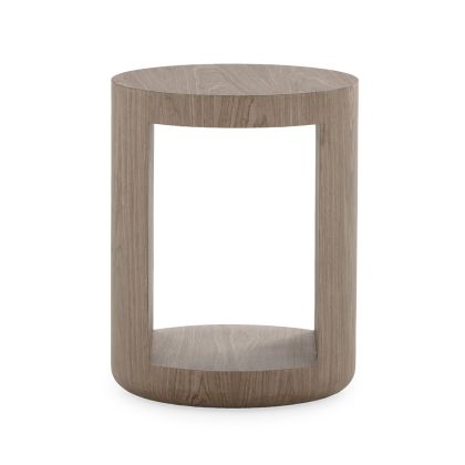 Mesa auxiliar nórdica en madera marrón claro. Mesa auxiliar nórdica en madera marrón claro.
