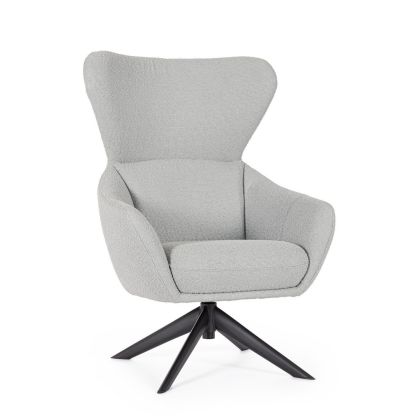 Sillón giratorio moderno tapizado en tela gris y patas de acero negro.