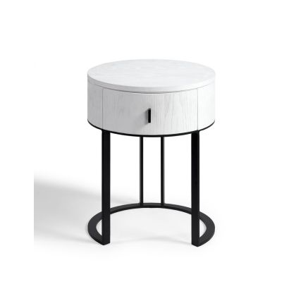 Mesita de noche de diseño moderno en madera de roble blanca y base de metal negro.