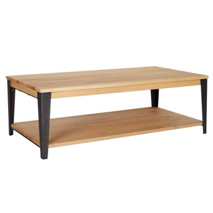 Mesa de centro nórdica en roble macizo natural y negro.