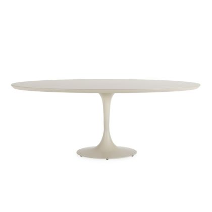 Mesa de comedor nórdica moderna en stoneskin color topo. Mesa de comedor nórdica moderna en stoneskin color topo.