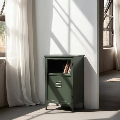 Mueble auxiliar o mesita industrial en metal verde menta y cristal templado.